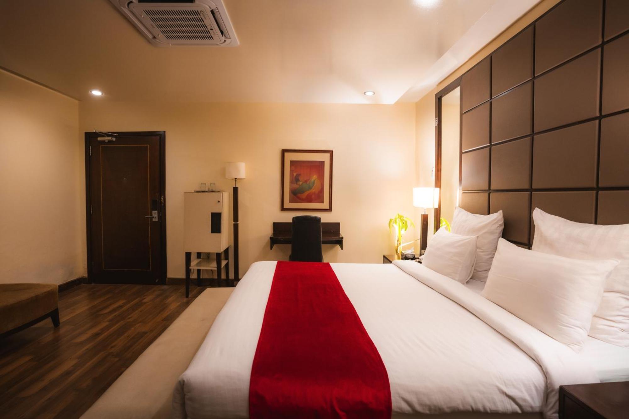 Rockville House Managed & Operated By Serai Boutique Hotels And Resorts อิสลามาบัด ภายนอก รูปภาพ
