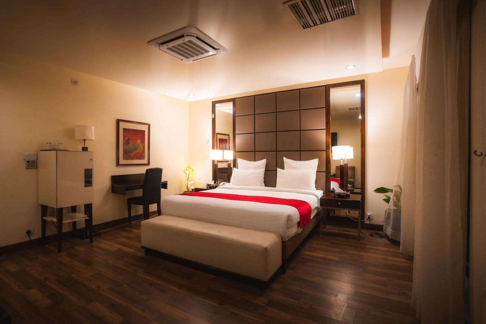 Rockville House Managed & Operated By Serai Boutique Hotels And Resorts อิสลามาบัด ภายนอก รูปภาพ