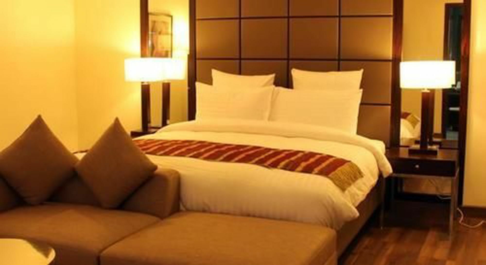 Rockville House Managed & Operated By Serai Boutique Hotels And Resorts อิสลามาบัด ภายนอก รูปภาพ